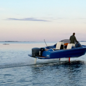 Alfa Bilklädsel - Candela Speed Boat - Båtinredning - Båtkapell