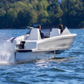 Alfa Bilklädsel - Candela Speed Boat - Båtinredning - Båtkapell