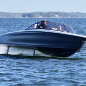 Alfa Bilklädsel - Candela Speed Boat - Båtinredning - Båtkapell