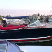 Alfa Bilklädsel - Jcraft - Båtinredning - Båtkapell